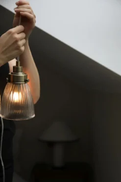 Bellis Fönsterlampa Mässing
