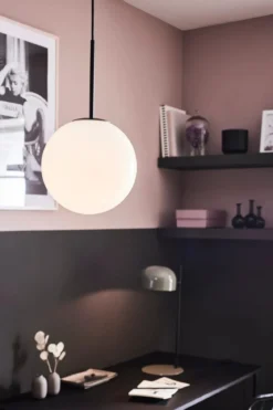 Dione Taklampa Svart Singel