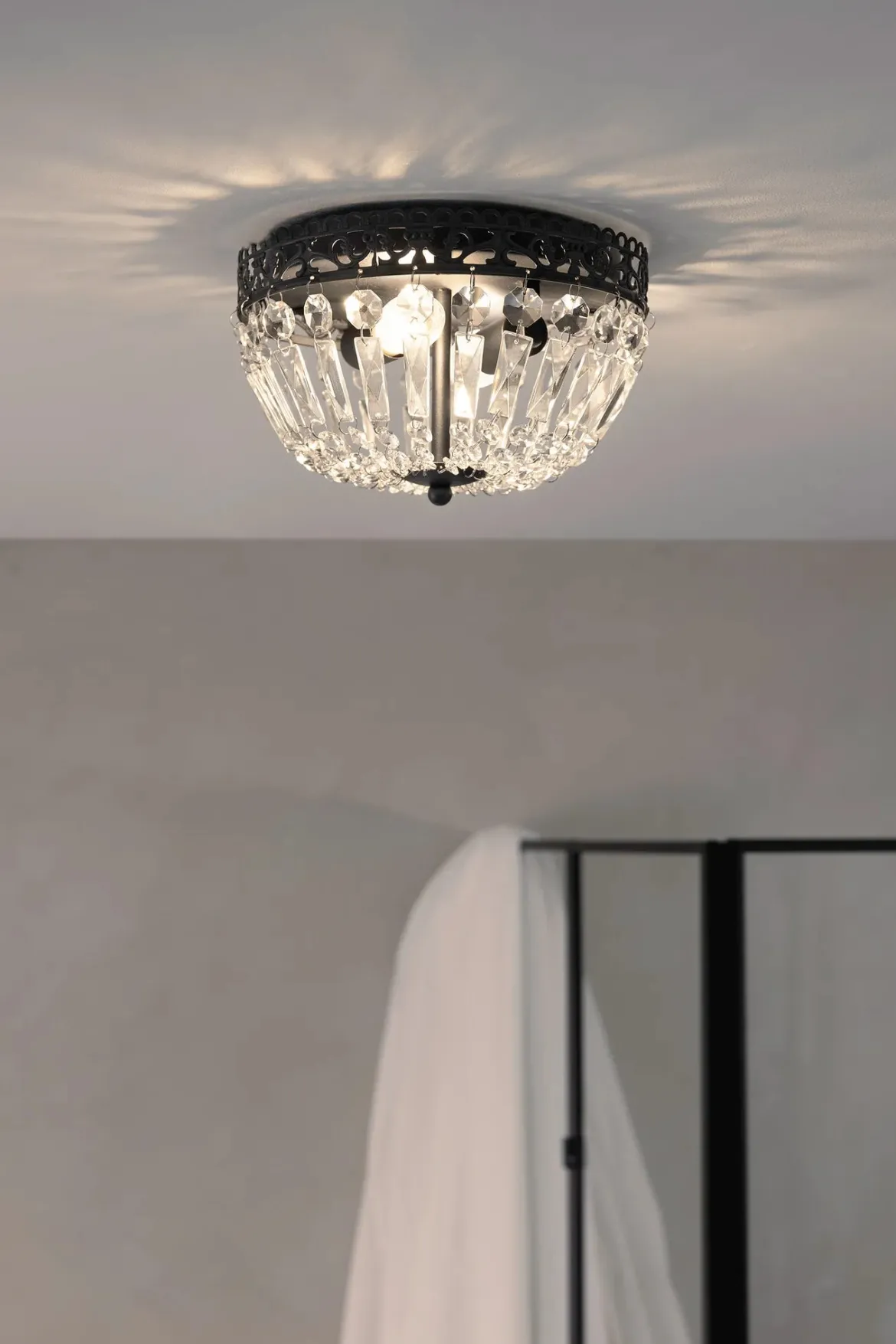 Etienne Kristallplafond Svart