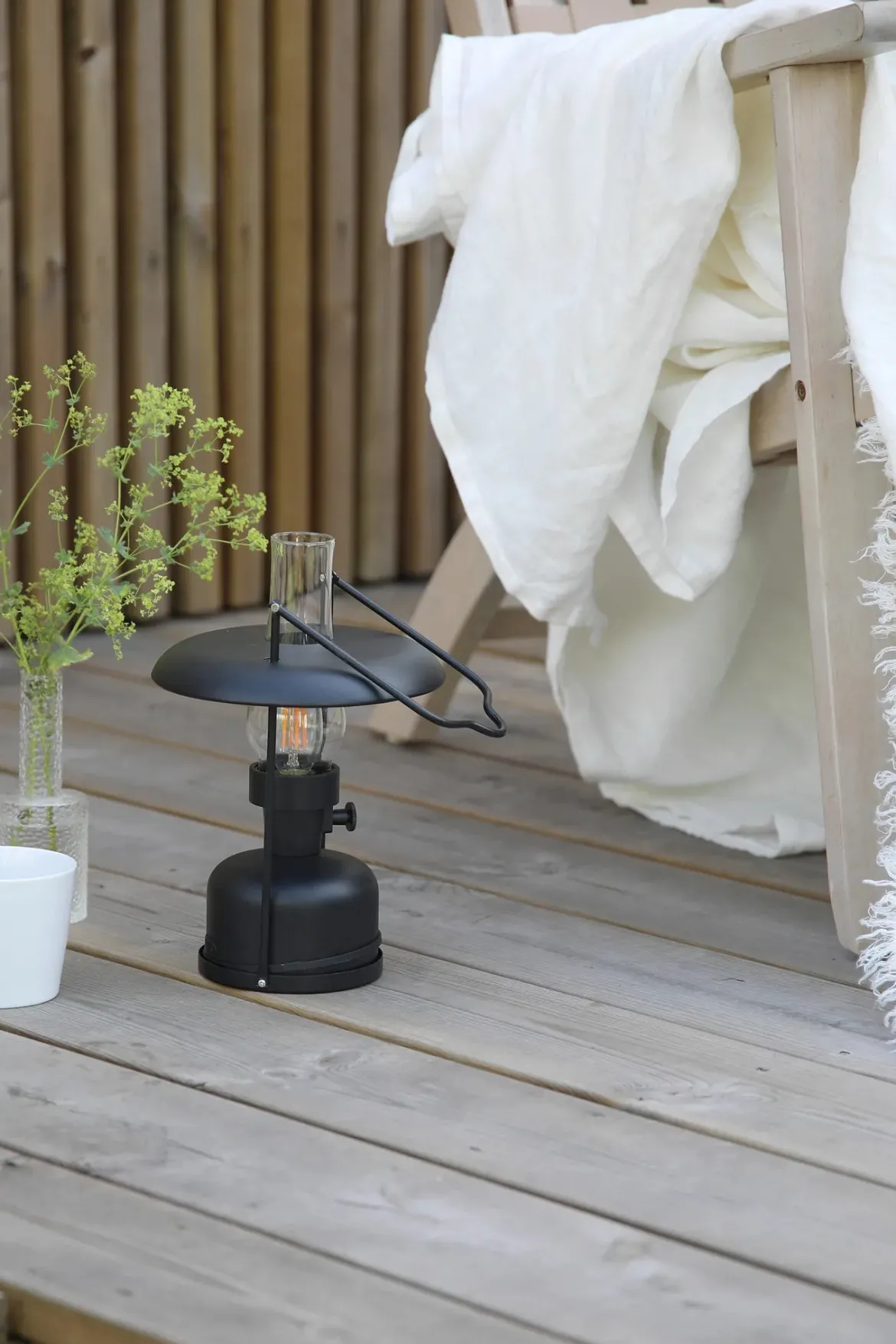 Fanos Uppladdningsbar Bordslampa Svart