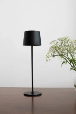 Fiore Uppladdningsbar Bordslampa Svart