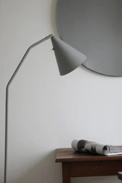 Funil Golvlampa Grå 3-stegsdimbar