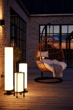 Garden 24 Frame Golvlampa Vit/Svart