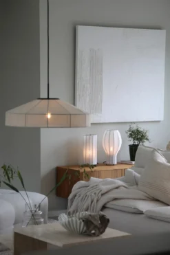 Hikari Bordslampa Vit