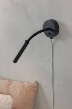 Jolie Vägglampa Svart