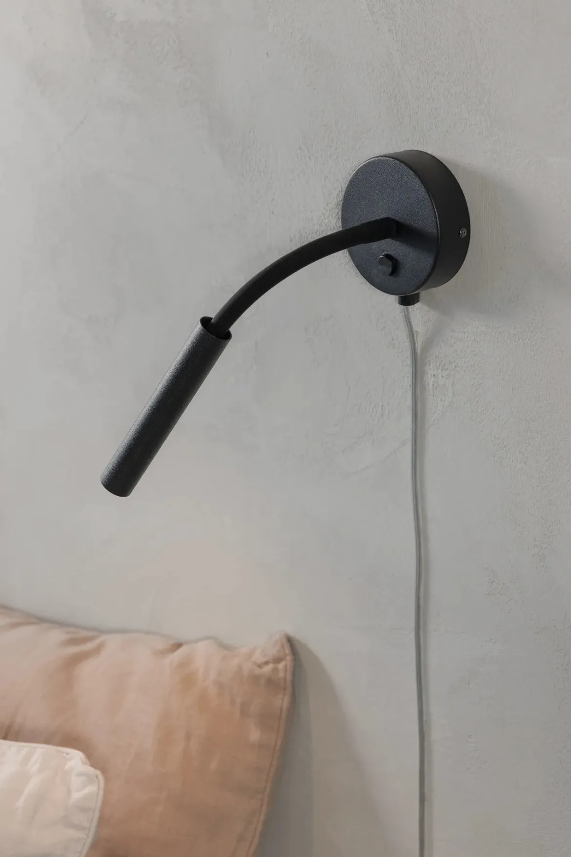 Jolie Vägglampa Svart