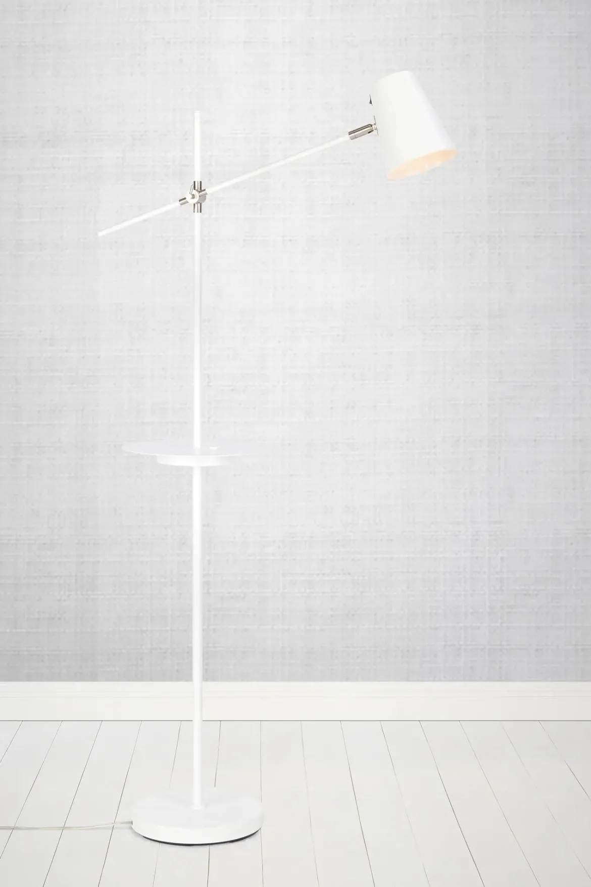 Linear Golvlampa Vit