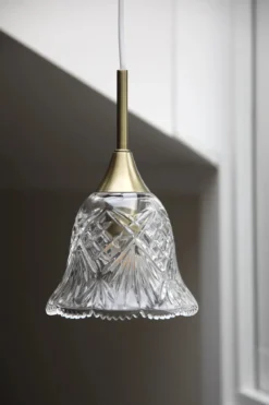 Luna Fönsterlampa Mässing