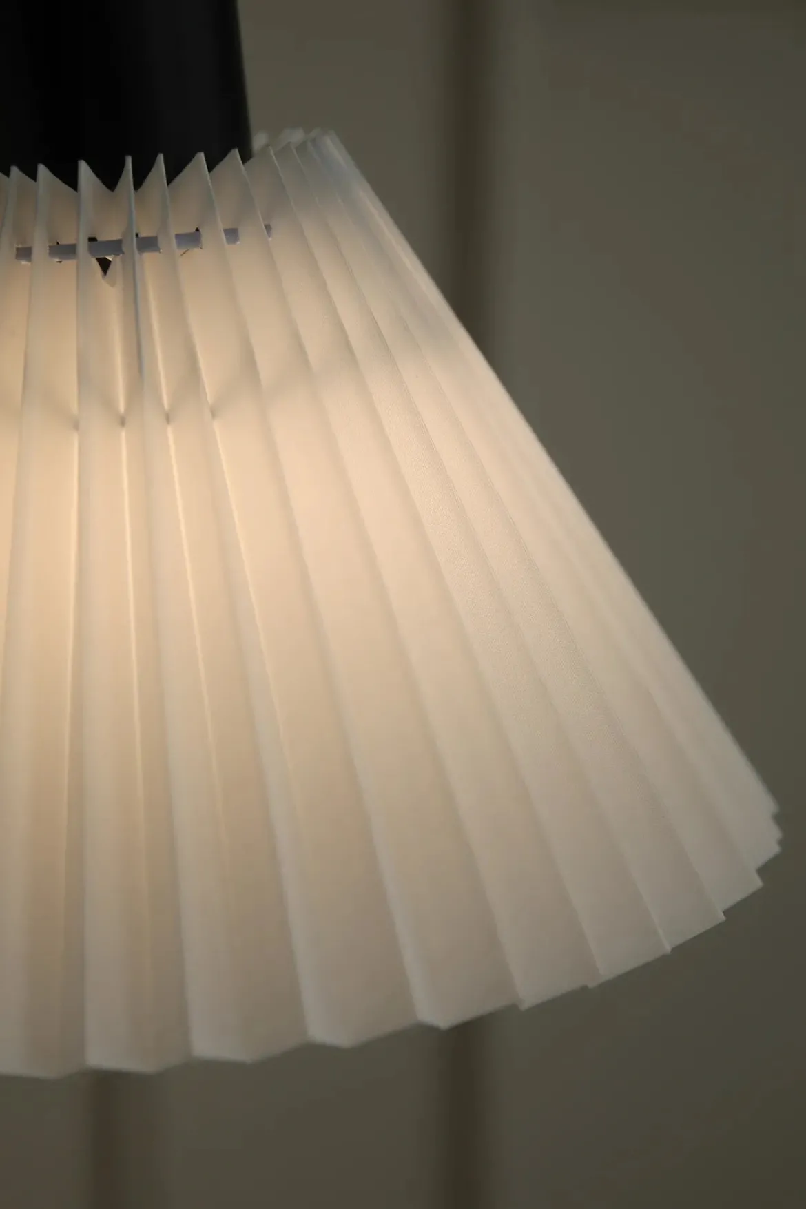 Mira Vägglampa Vit/Svart