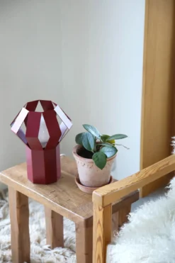 Octa Bordslampa Röd
