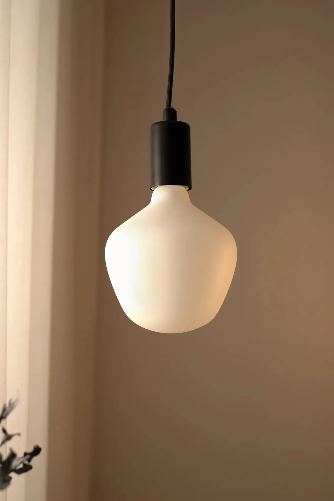 Opal Ljuskälla Vit E27 5W LED Dimbar