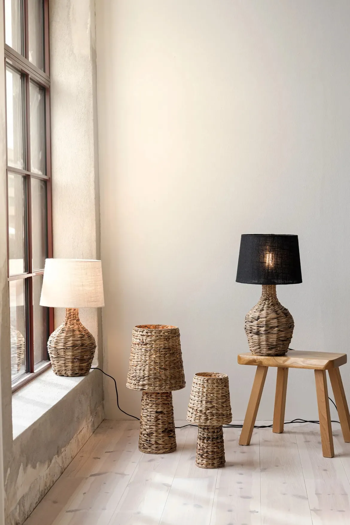 Paglia Bordslampa Svart