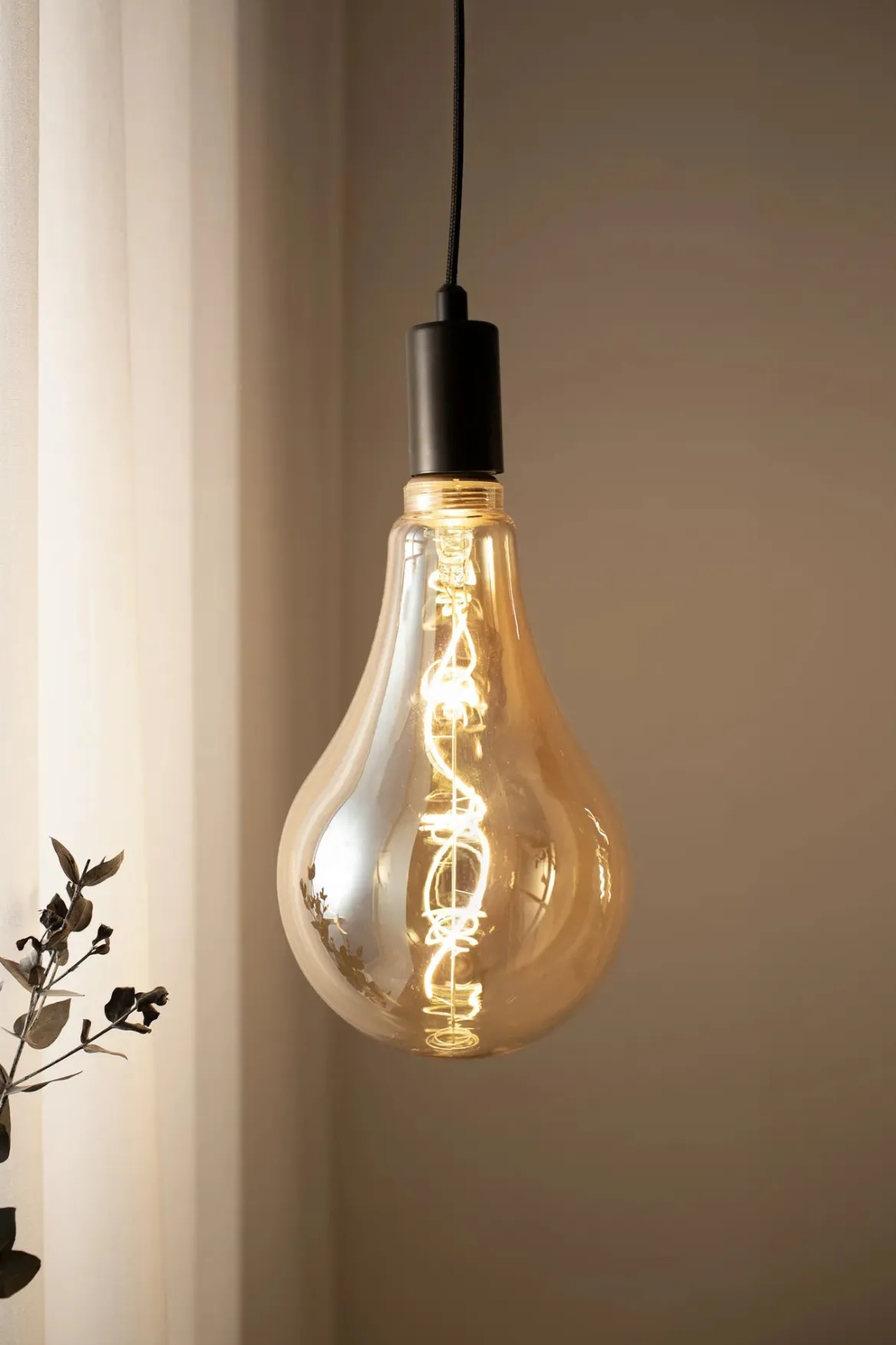 Pear Ljuskälla Bärnsten E27 4W LED Dimbar