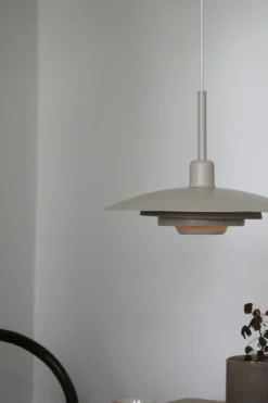 Piny Taklampa Beige 35 cm