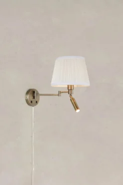 Pivot Vägglampa Mässing