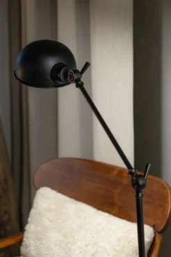 Portland Golvlampa Svart