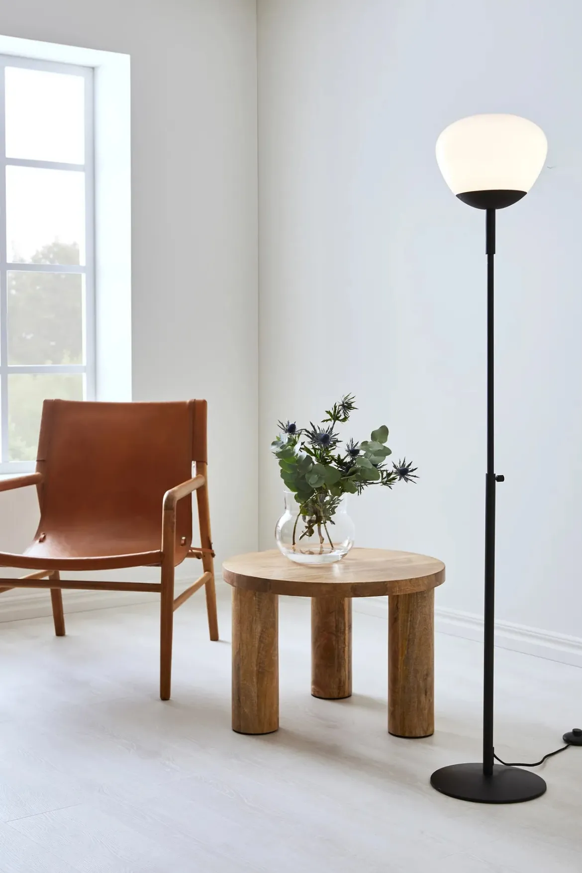 Rise Golvlampa Svart