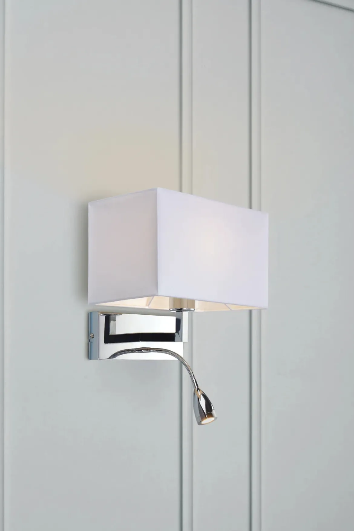 Savoy Sänglampa Krom