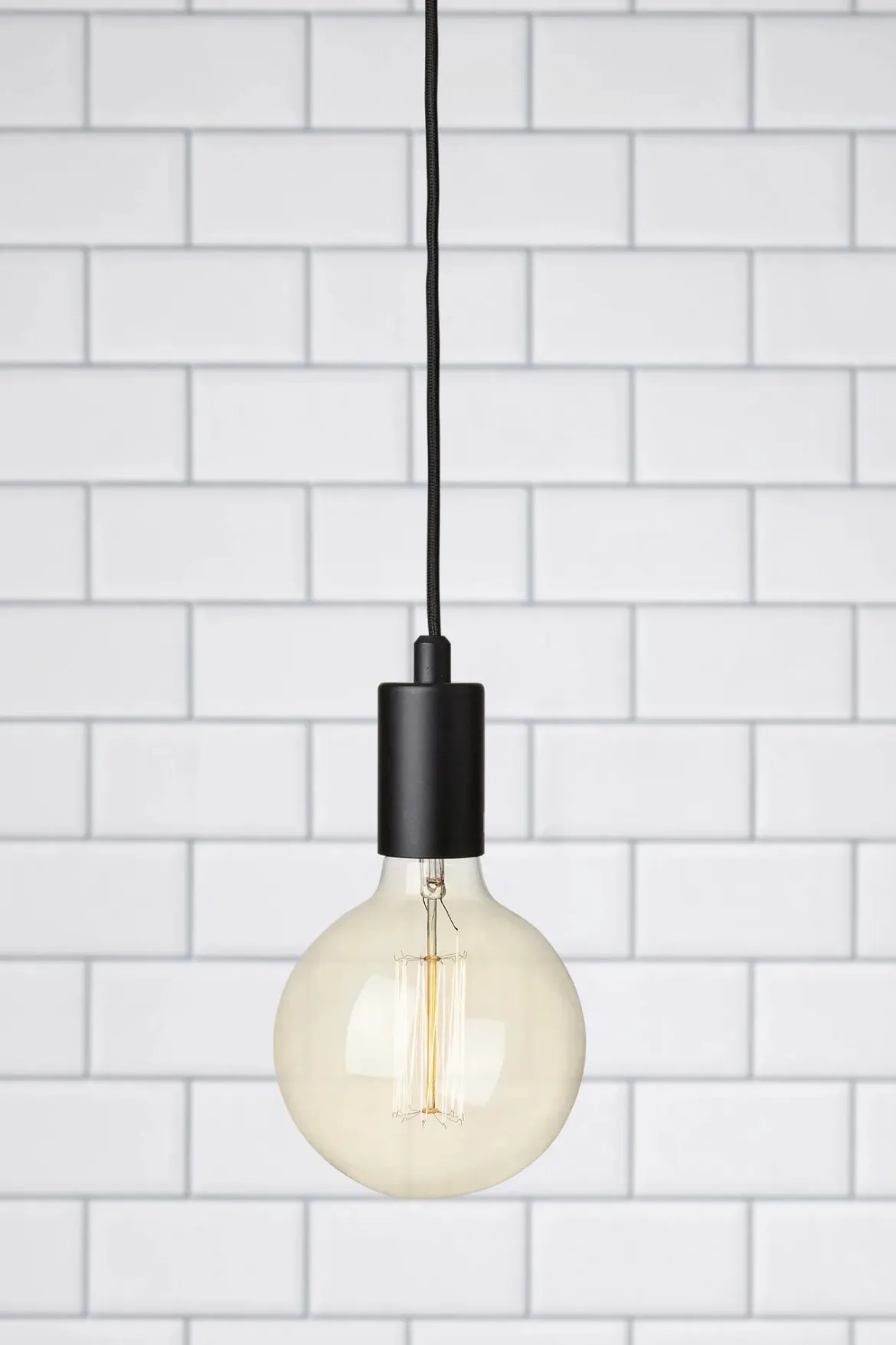 Sky Fönsterlampa Svart