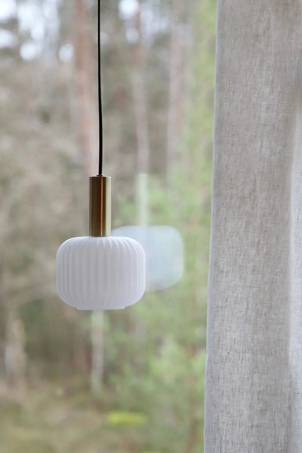 Sober Fönsterlampa Mässing