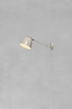 Tilt Vägglampa Greige