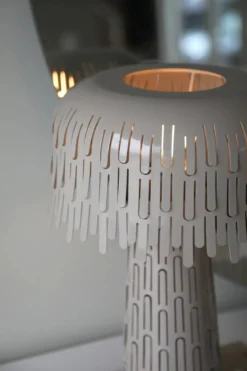 Verbera Bordslampa Greige