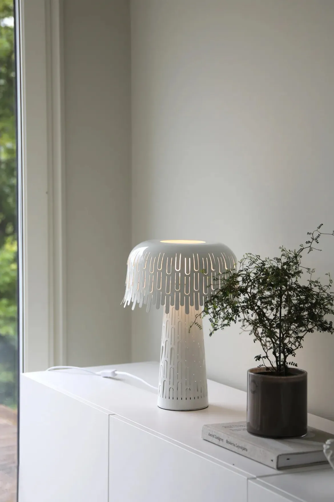 Verbera Bordslampa Vit